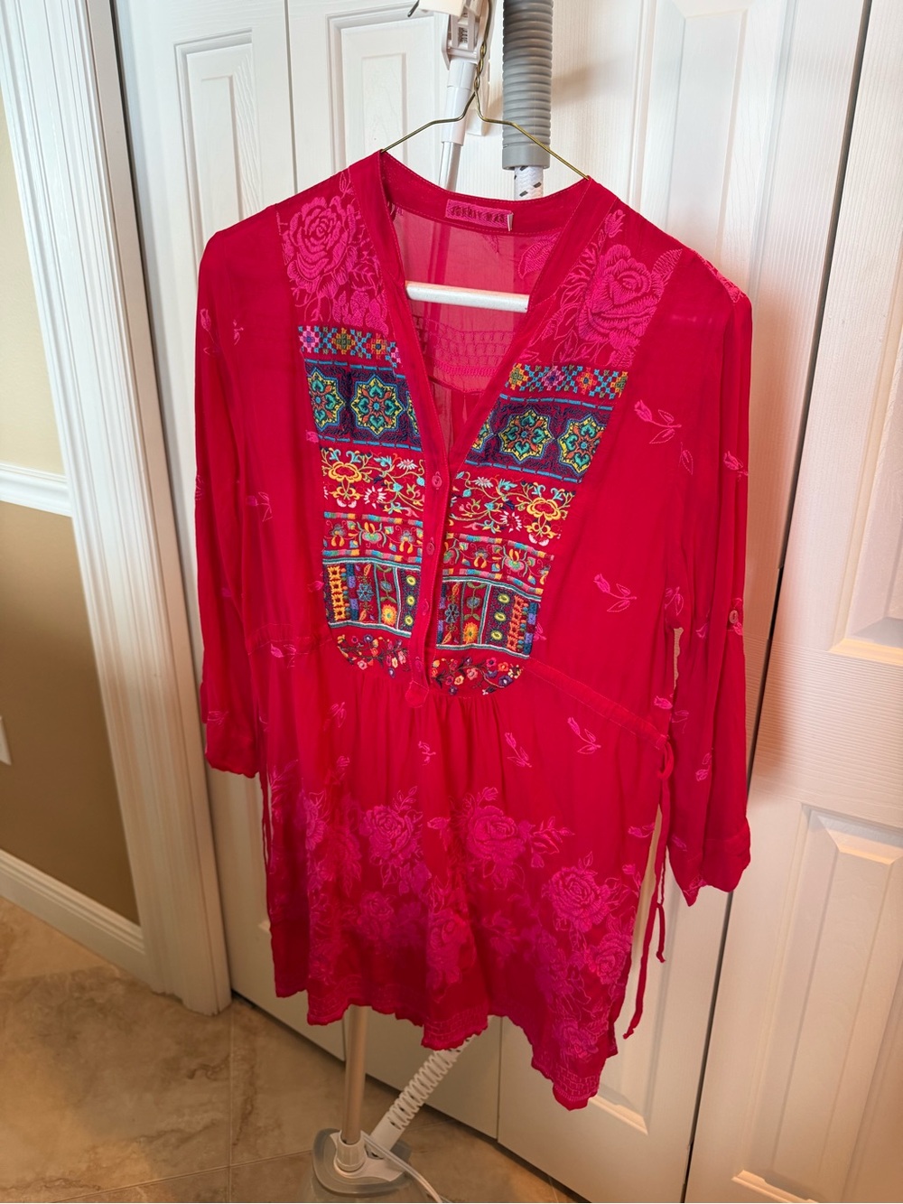 Johnny Was Fuchsia Embroidered V‑Neck Tunic